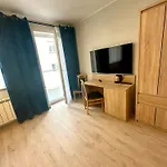 Dominik 2 Pensión 3*