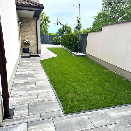 Dominik 2 招待所 3*