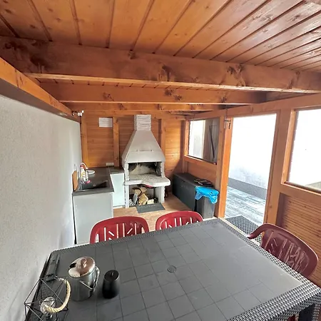 Dominik 2 Ястарня